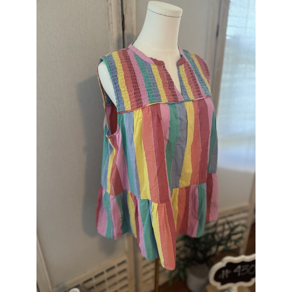 Crown & Ivy Colorful Sleeveless Blouse - Picture 4 of 9